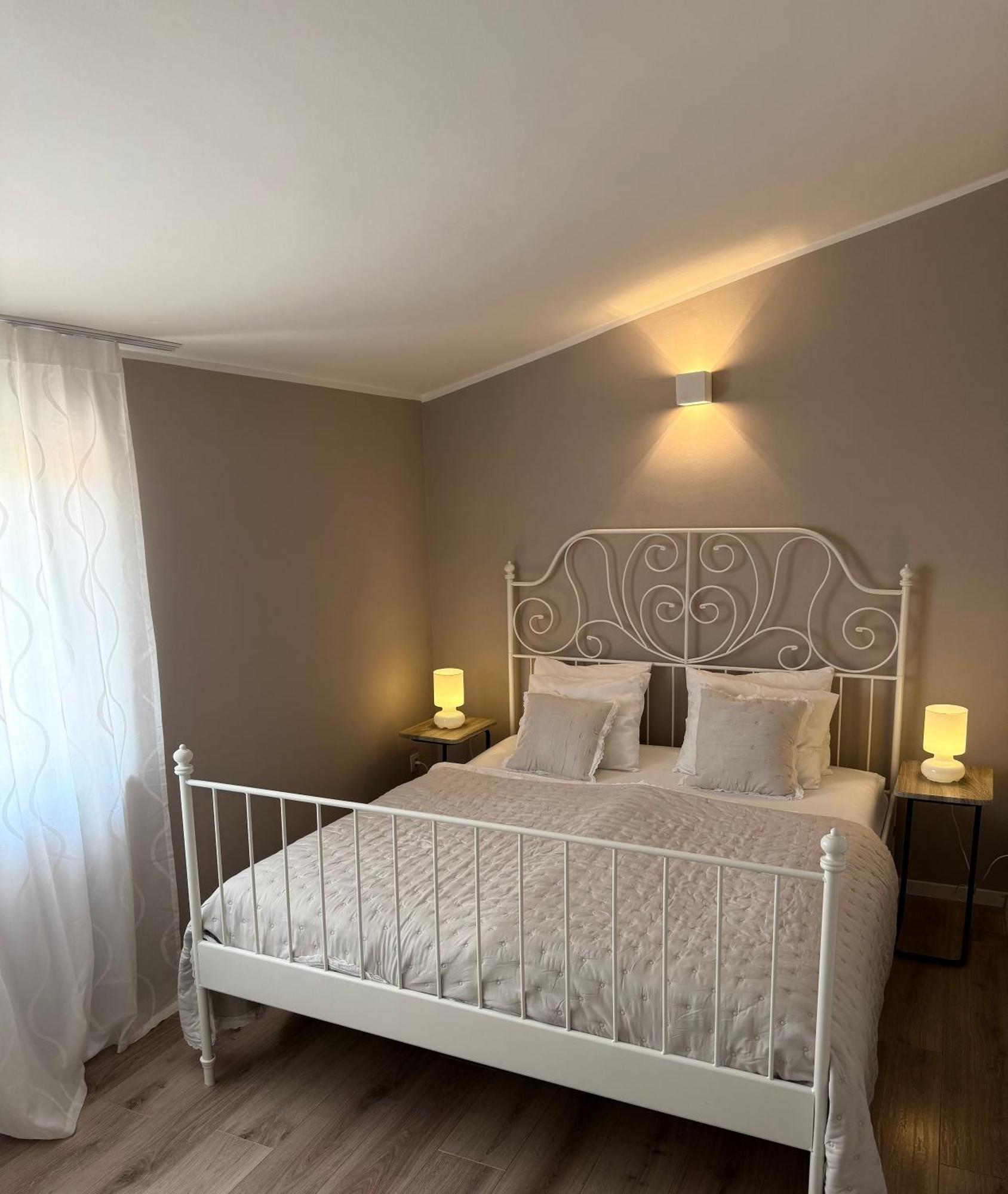 Apartment Francos Primosten Exterior photo